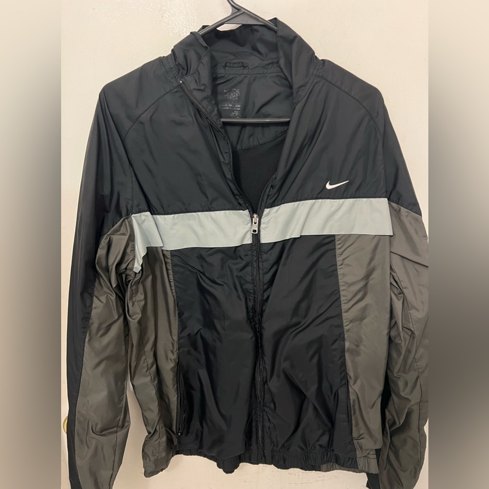 Nike windbreaker